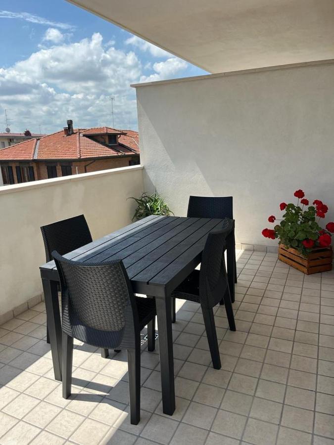 Hogar Mami Appartement Rimini Buitenkant foto